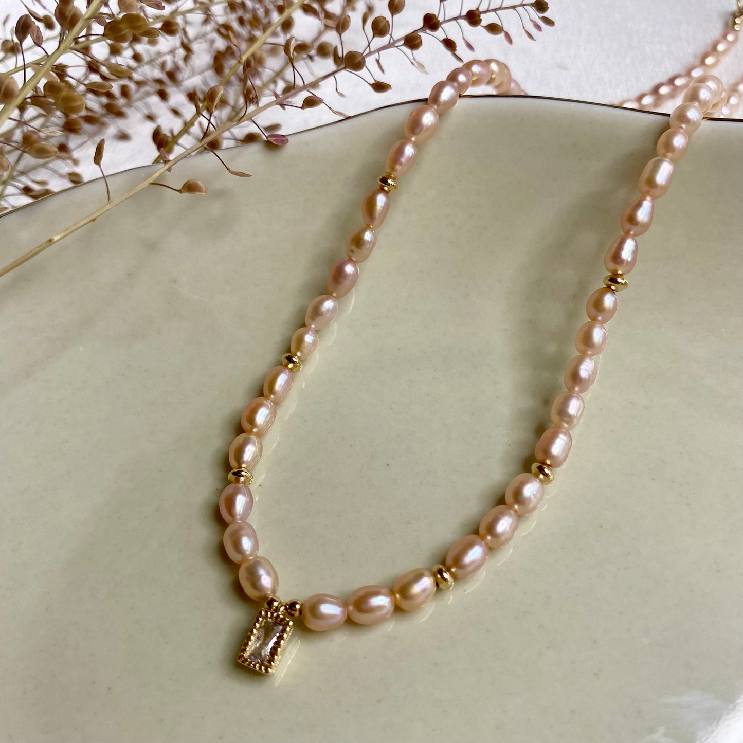 Romantic Pink Pearl Necklace