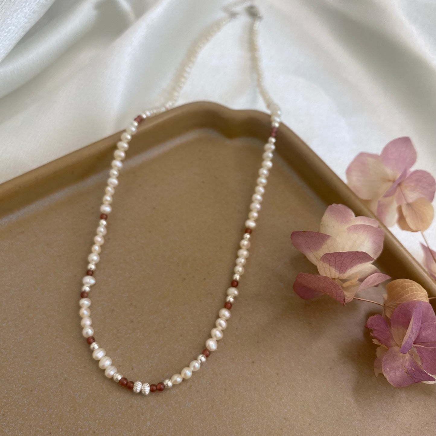 Pearl Ember Necklace - Silver
