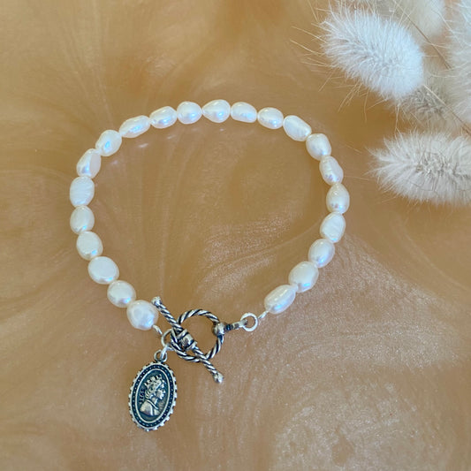 The Queen pearl bracelet