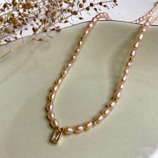 Romantic Pink Pearl Necklace